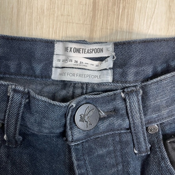 One Teaspoon x Free People bandits shorts - Picture 4 of 7